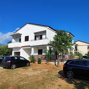 https://apartmani-malo-more-seline.hotelinzadar.com
